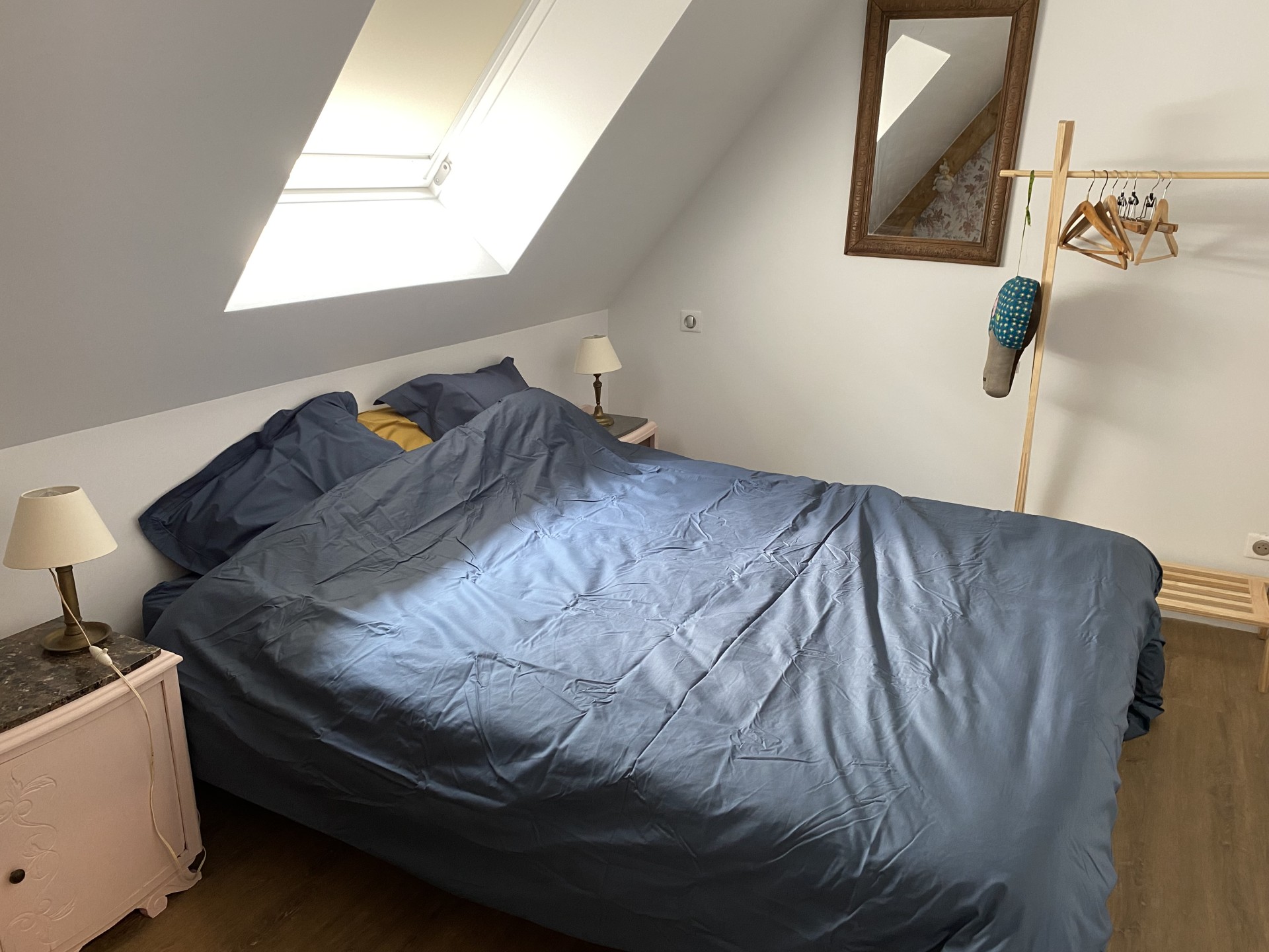 Chambre 1 de l'étage avec lit bébé